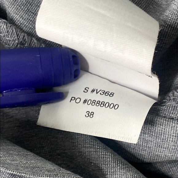 Vuori Gray Men's 38 Flat Front Shorts - Picture 9 of 9